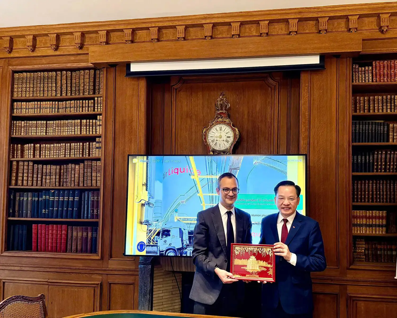 Exchange of gifts at the close of the meeting